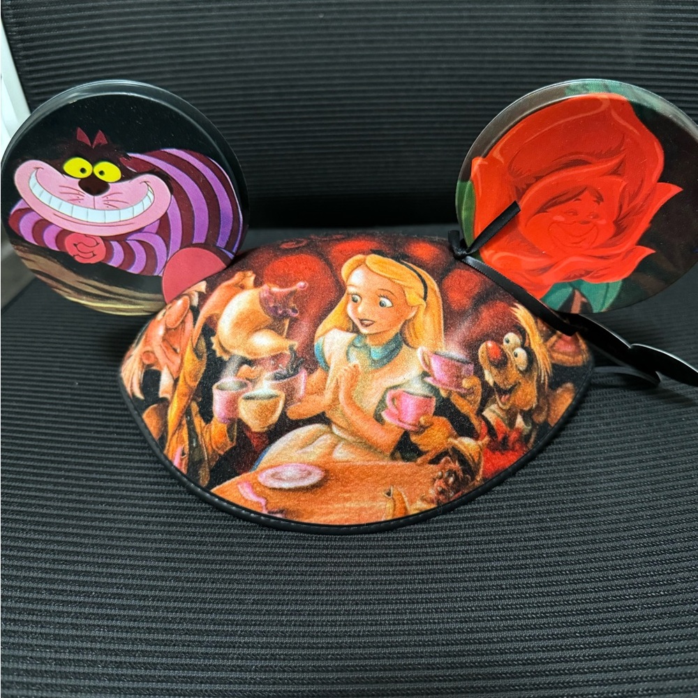 Disney limited release Artist series ears - Alice in wonderland